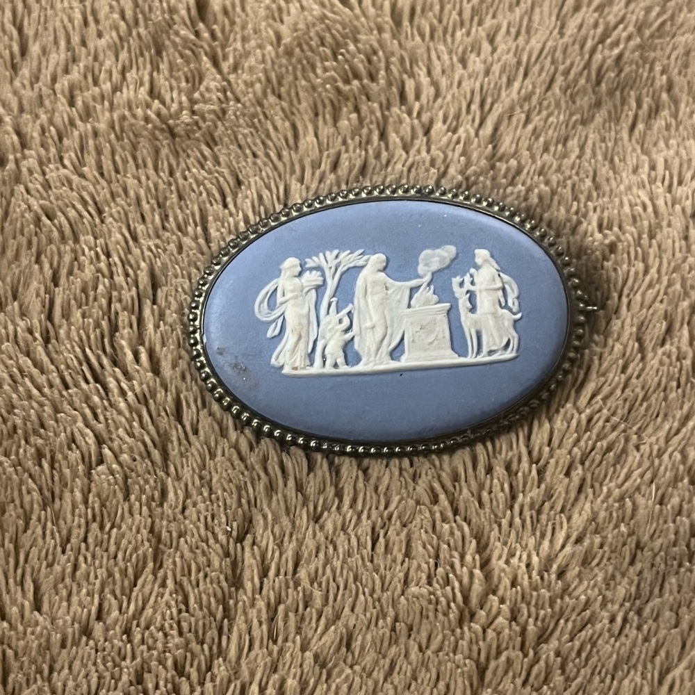 Vintage Wedgwood Cameo Sacrifice to the Gods